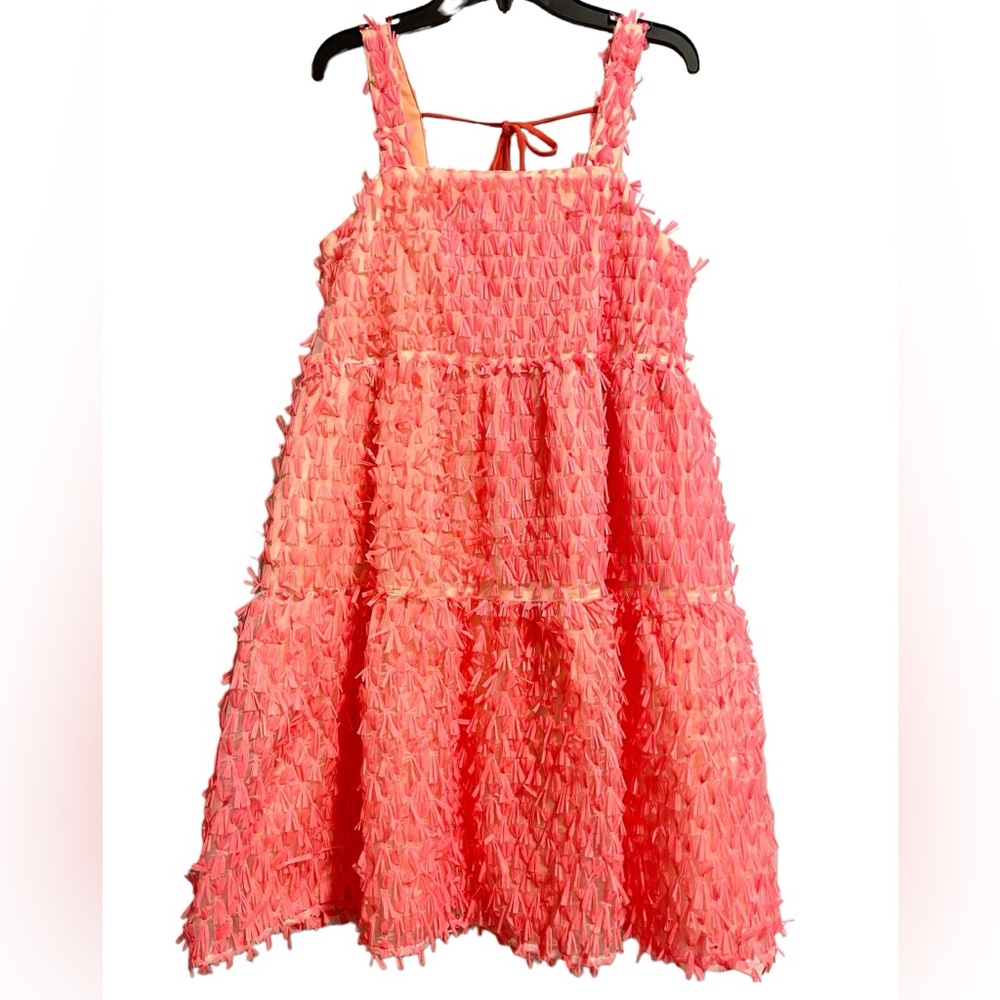 Unique party dress from Crosby w/ pockets . Amazing dress.